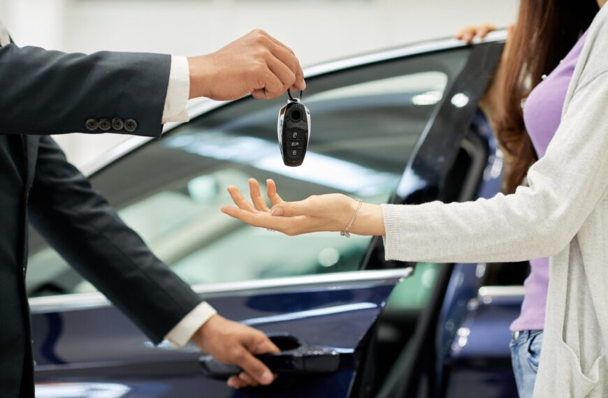 Umowa kupna sprzedaży skutera: co zawiera umowa?