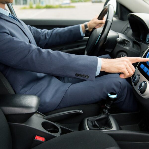 Rady dotyczące eco-drivingu: jak zaoszczędzić paliwo dzięki odpowiedniemu stylowi jazdy