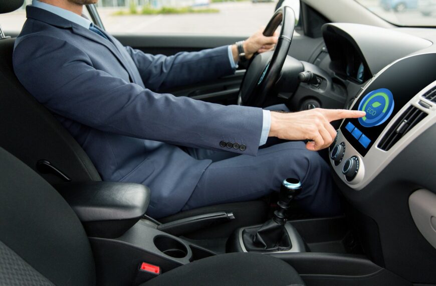 Rady dotyczące eco-drivingu: jak zaoszczędzić paliwo dzięki odpowiedniemu stylowi jazdy